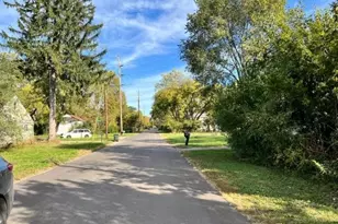 1656 Dewitt Dr, Dayton, OH 45406 - Photo 3