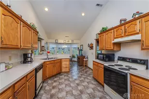 1309 Candlelite Ln, Fairborn, OH 45324 - Photo 13