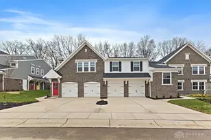 4270 Apple Branch Dr, Sugarcreek Twp, OH 45459 - Photo 3