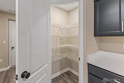 2728 Amberwood Lane #17-204, Beavercreek, OH 45431 - Photo 5