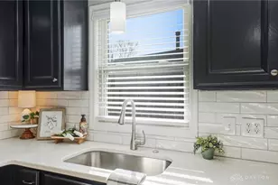 3380 Harwood St, Dayton, OH 45429 - Photo 9