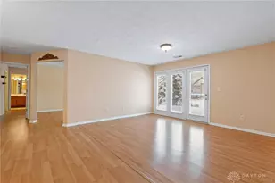 1740 Piper Ln, Dayton, OH 45440 - Photo 5