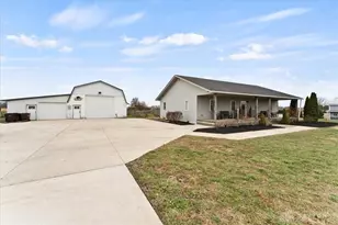 15566 Little Richmond Rd, New Lebanon, OH 45345 - Photo 11