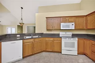 4618 Cobblestone Dr, Tipp City, OH 45371 - Photo 15