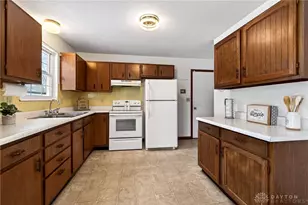 6861 Joseph Dr, Mad River Twp, OH 45323 - Photo 11