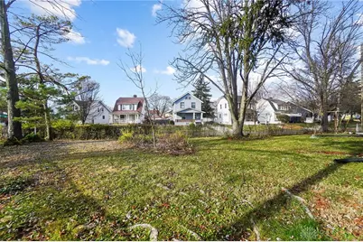 710 Greenlawn Avenue, Dayton, OH 45403 - Photo 33