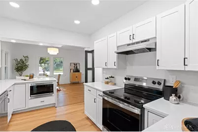 805 E Linden Avenue, Miamisburg, OH 45342 - Photo 17