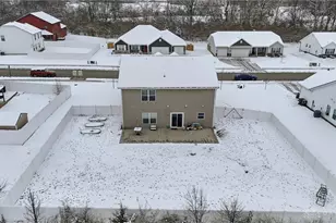 121 Mound Builder Pl, Carlisle, OH 45005 - Photo 5