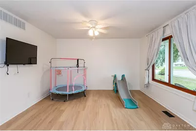 1348 Berkshire Drive, Xenia, OH 45385 - Photo 5