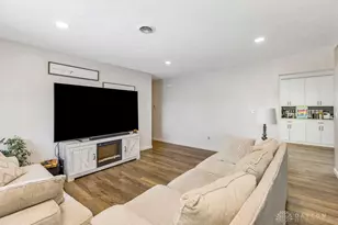 218 Chatham Dr, Fairborn, OH 45324 - Photo 9