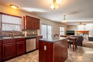 6741 Stovali Dr, Huber Heights, OH 45424 - Photo 13