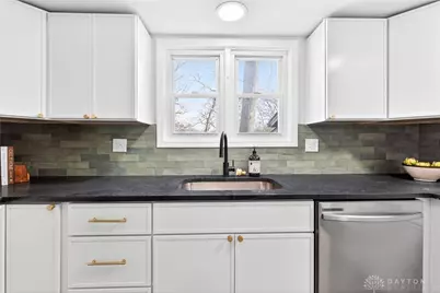 2440 E Possum Road, Springfield, OH 45502 - Photo 15