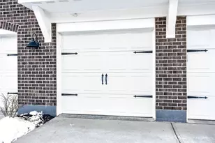 1687 S Golden Clove Bnd, Sugarcreek Twp, OH 45459 - Photo 23