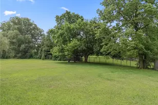 1198 W Social Row Rd, Dayton, OH 45458 - Photo 11