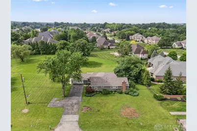 1198 W Social Row Road, Dayton, OH 45458 - Photo 7