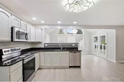 6809 Wintergreen Place, Dayton, OH 45424 - Photo 13