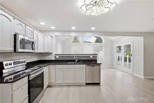 6809 Wintergreen Pl, Dayton, OH 45424 - Photo 13