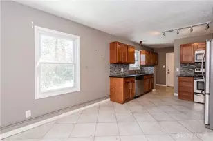 104 E Garland Ave, Fairborn, OH 45324 - Photo 13