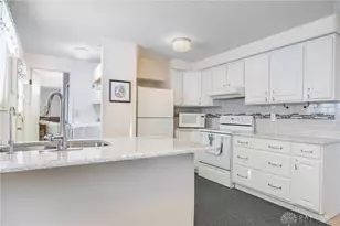 1202 Marsha Dr, Miamisburg, OH 45342 - Photo 7