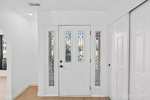 6620 Deer Bluff Dr, Dayton, OH 45424 - Photo 3