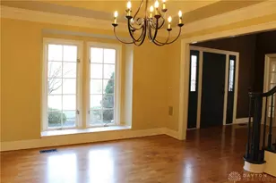 10178 Park Edge Dr, Washington Twp, OH 45458 - Photo 9