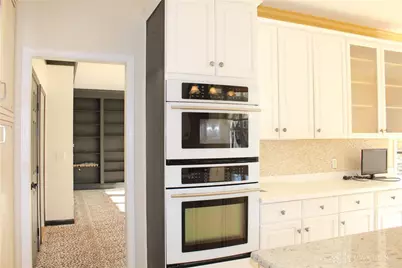 10178 Park Edge Drive, Washington Twp, OH 45458 - Photo 15