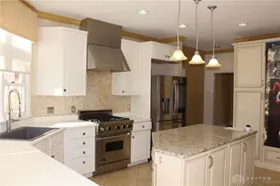 10178 Park Edge Dr, Washington Twp, OH 45458 - Photo 17