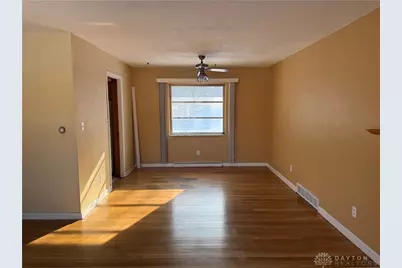 824 Lovetta Drive, Dayton, OH 45429 - Photo 3