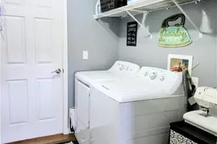 176 Brooke Woode Dr, Brookville, OH 45309 - Photo 21