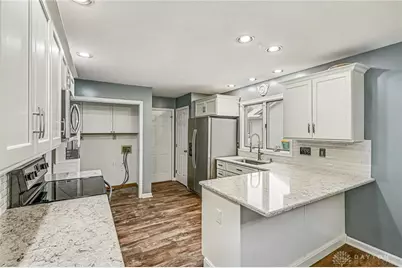 3220 Gardenia Drive, Troy, OH 45373 - Photo 9