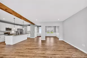 1667 Ardennes Oak Dr, Bellbrook, OH 45305 - Photo 17