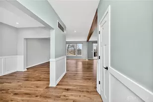 1667 Ardennes Oak Dr, Bellbrook, OH 45305 - Photo 7