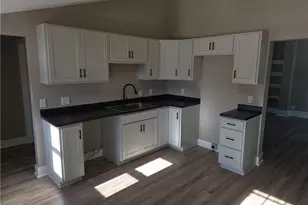 226 E Main St, Union City, OH 45390 - Photo 3