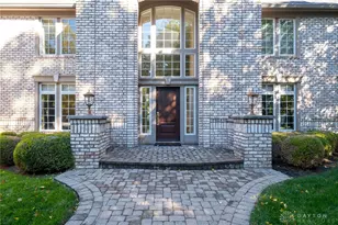 1569 Tulipwoods Cir, Washington Twp, OH 45459 - Photo 3