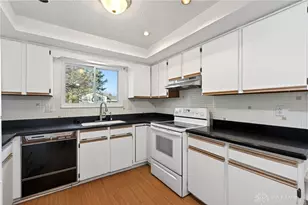 978 Marycrest Ln, Dayton, OH 45429 - Photo 17