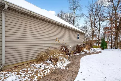 2575 Martha Lane, Hamilton, OH 45013 - Photo 5