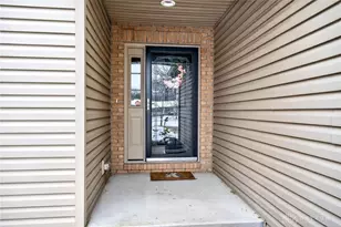 2575 Martha Ln, Hamilton, OH 45013 - Photo 7
