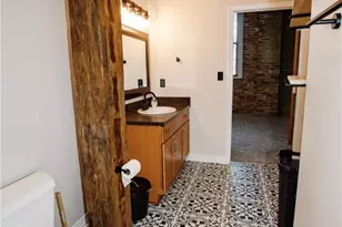 434 E 1st St, Dayton, OH 45402 - Photo 23