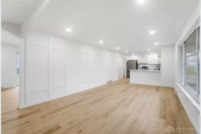 2629 N Emerald Drive, Dayton, OH 45431 - Photo 9