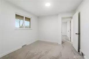 2629 N Emerald Dr, Dayton, OH 45431 - Photo 33