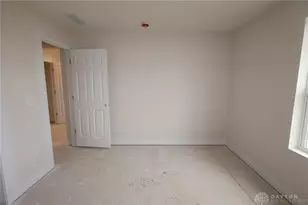 10109 Gully Pass Dr, Washington Twp, OH 45458 - Photo 11