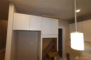 10084 Gully Pass Dr, Dayton, OH 45458 - Photo 9