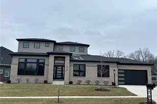 9363 Rochelle Ln, Clearcreek Twp, OH 45458 - Photo 1