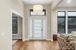 9363 Rochelle Ln, Clearcreek Twp, OH 45458 - Photo 5