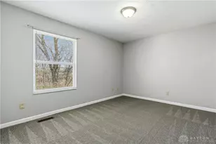 140 Hollytree Dr, Middletown, OH 45044 - Photo 25