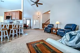 6774 Evergreen Cir, Huber Heights, OH 45424 - Photo 9