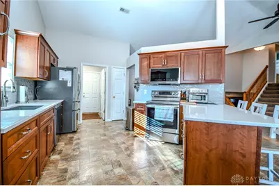 6774 Evergreen Circle, Huber Heights, OH 45424 - Photo 13