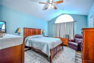 6774 Evergreen Cir, Huber Heights, OH 45424 - Photo 17