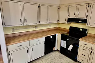 322 Shade Dr, Fairborn, OH 45324 - Photo 11