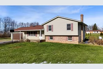 8966 Haddix Road, Fairborn, OH 45324 - Photo 3